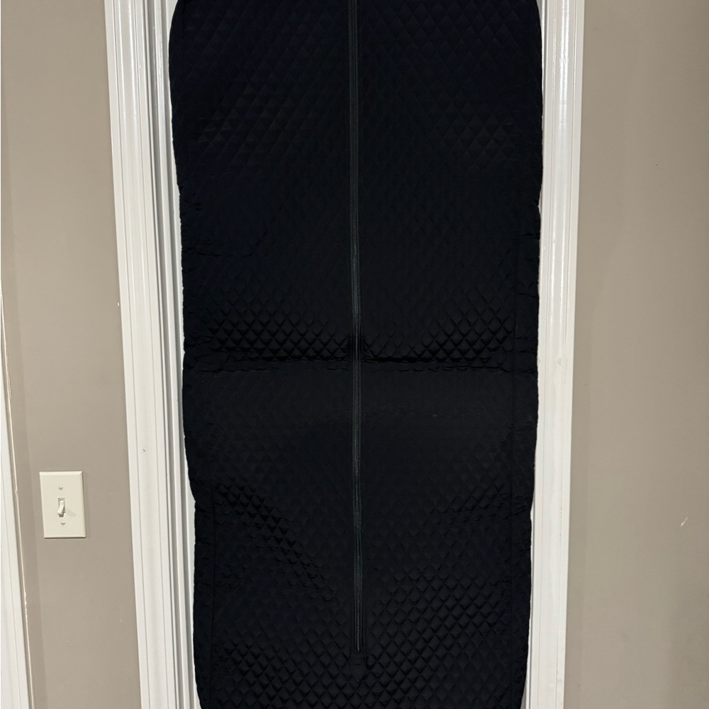 Vera Bradley Black Quilted Garment Bag - Picture 3 of 3